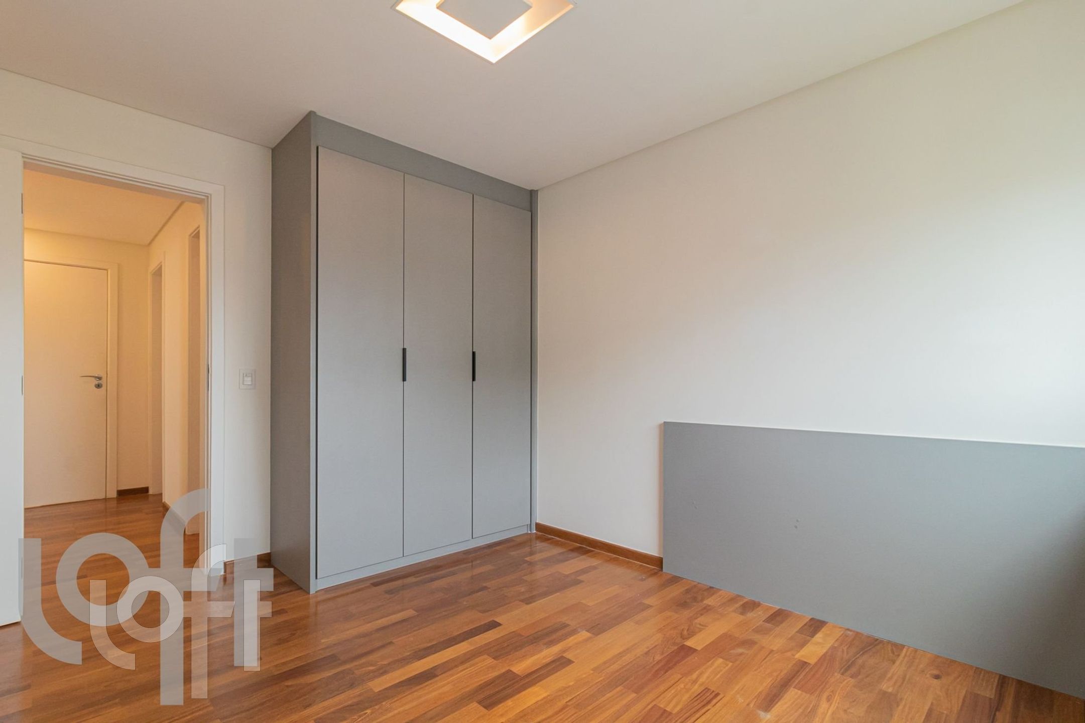 Apartamento à venda com 4 quartos, 205m² - Foto 7