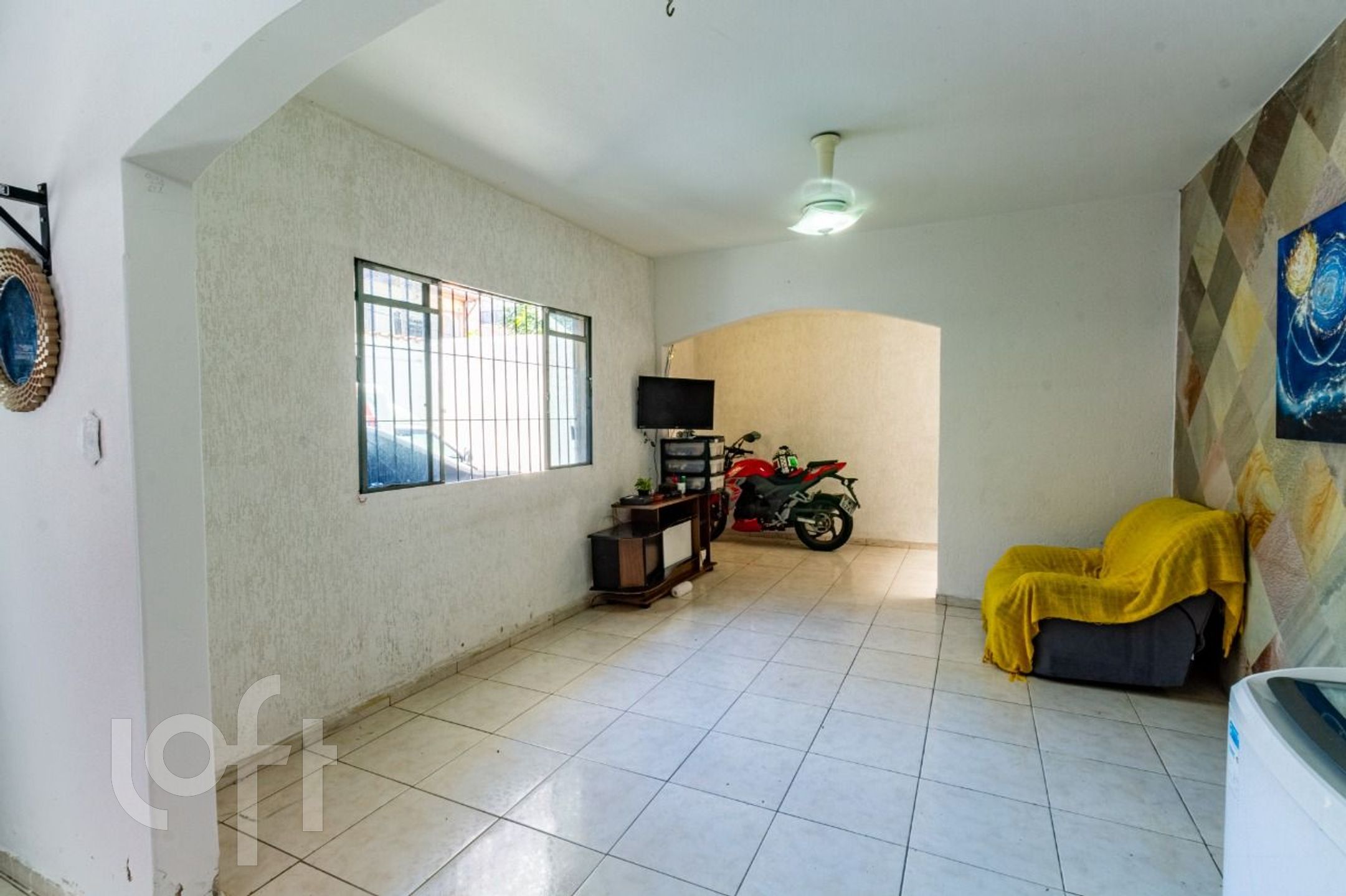 Casa à venda com 4 quartos, 140m² - Foto 2