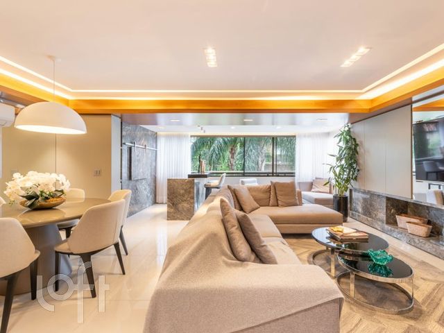 Apartamento com 123m², 3 dormitórios, 1 suíte, 2 vagas, Boa Vista em Porto Alegre