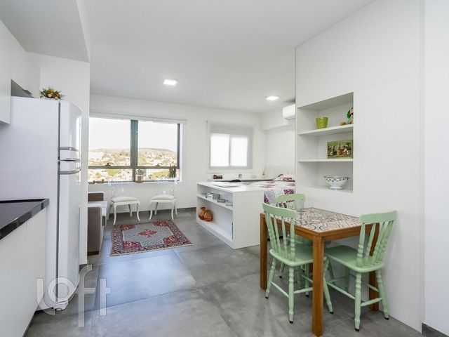 Apartamento com 37m², 1 dormitório, Chácara das Pedras em Porto Alegre