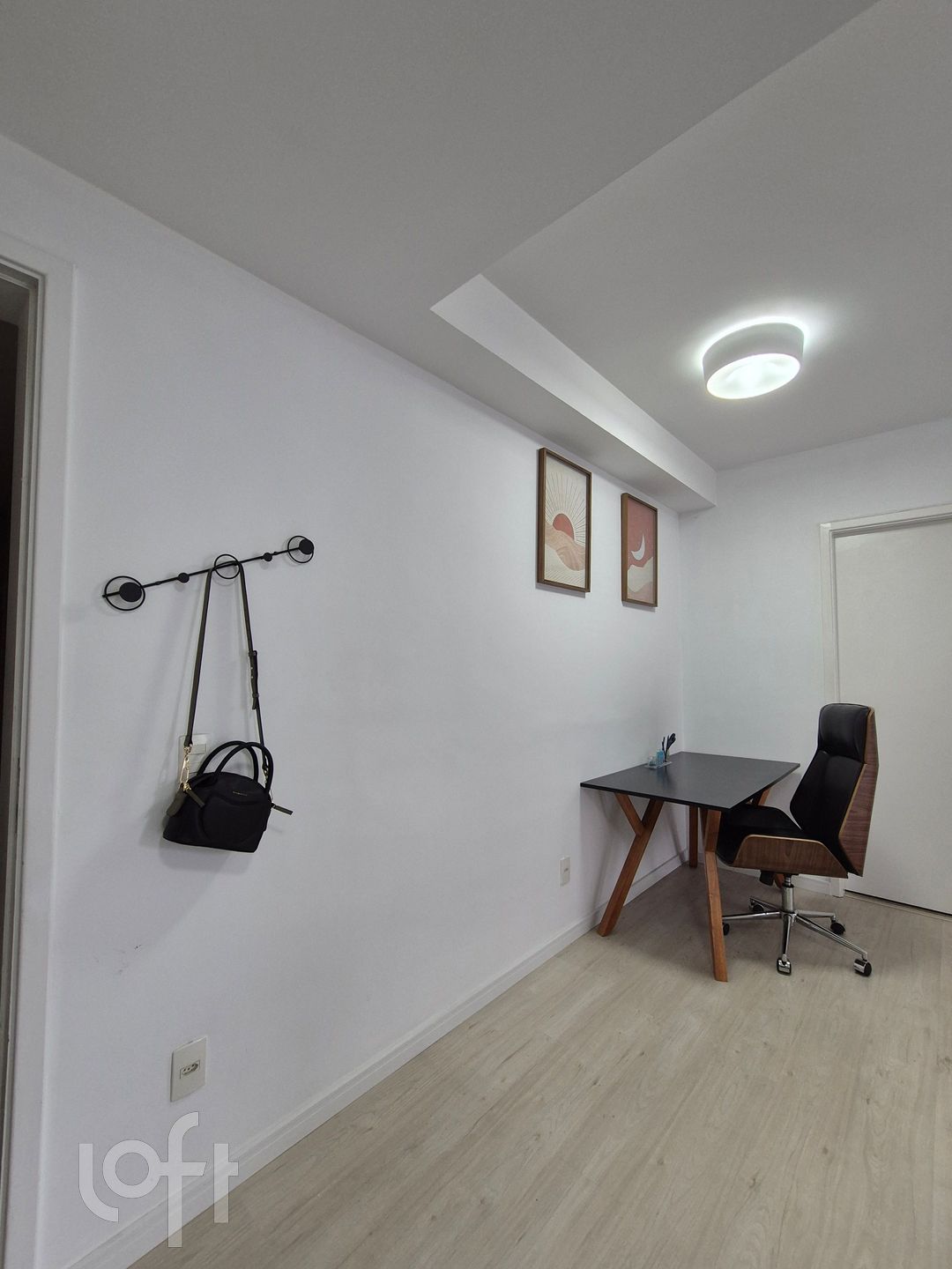 Apartamento à venda com 1 quarto, 50m² - Foto 2