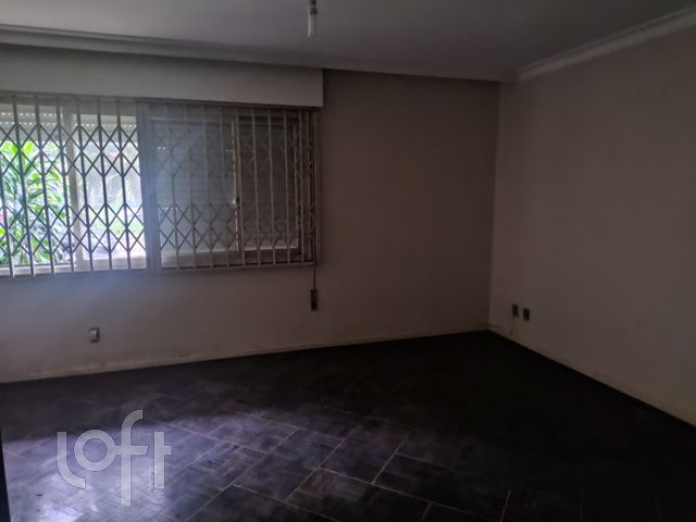 Apartamento com 103m², 3 dormitórios, 1 suíte, 2 vagas, Menino Deus em Porto Alegre