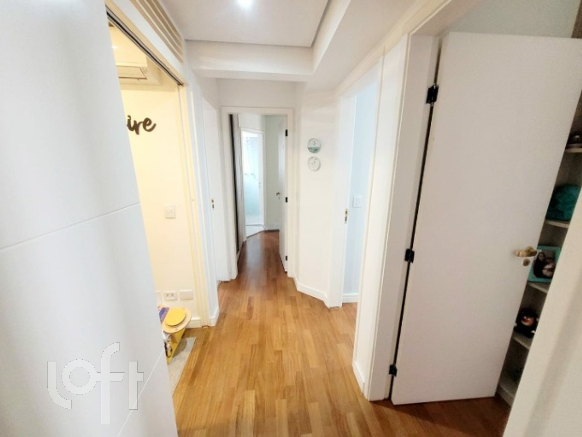 Apartamento à venda com 3 quartos, 105m² - Foto 8