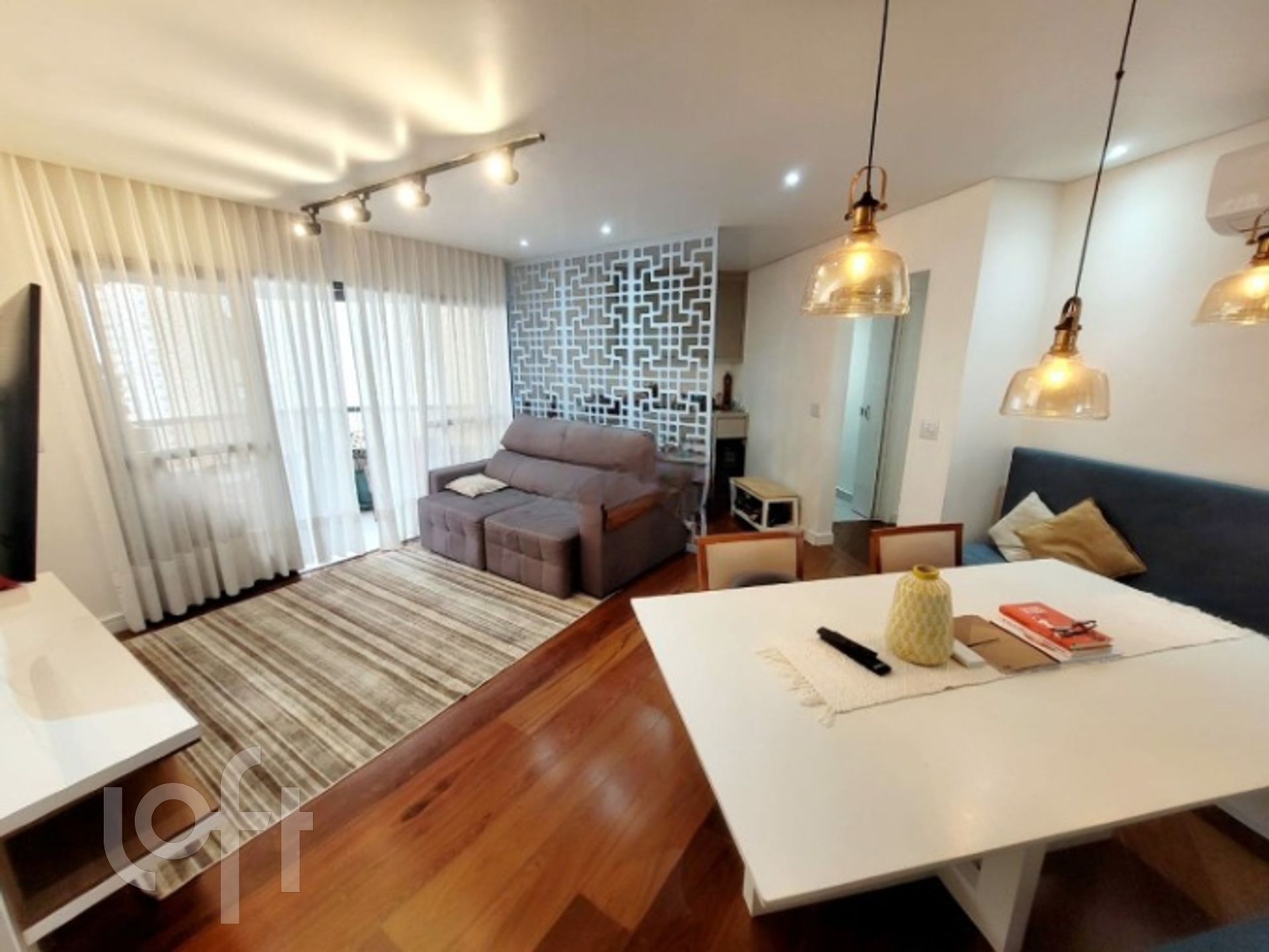 Apartamento à venda com 3 quartos, 105m² - Foto 1