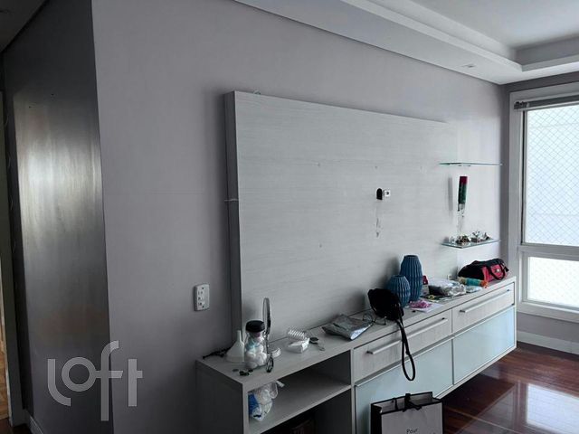 Apartamento com 105m², 3 dormitórios, 1 suíte, 1 vaga, Petrópolis em Porto Alegre