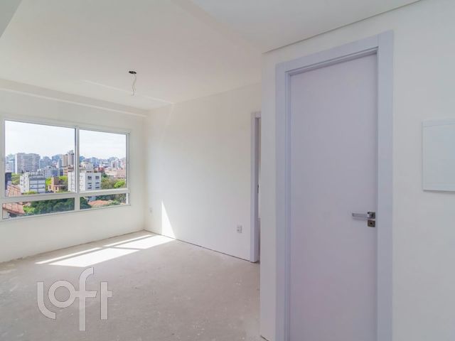 Apartamento com 42m², 1 dormitório, 1 suíte, 1 vaga, Floresta em Porto Alegre