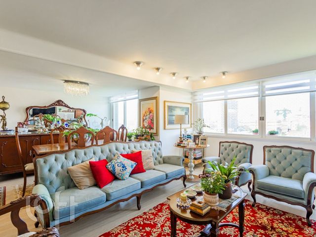 Apartamento com 130m², 3 dormitórios, 1 suíte, 1 vaga, Boa Vista em Porto Alegre