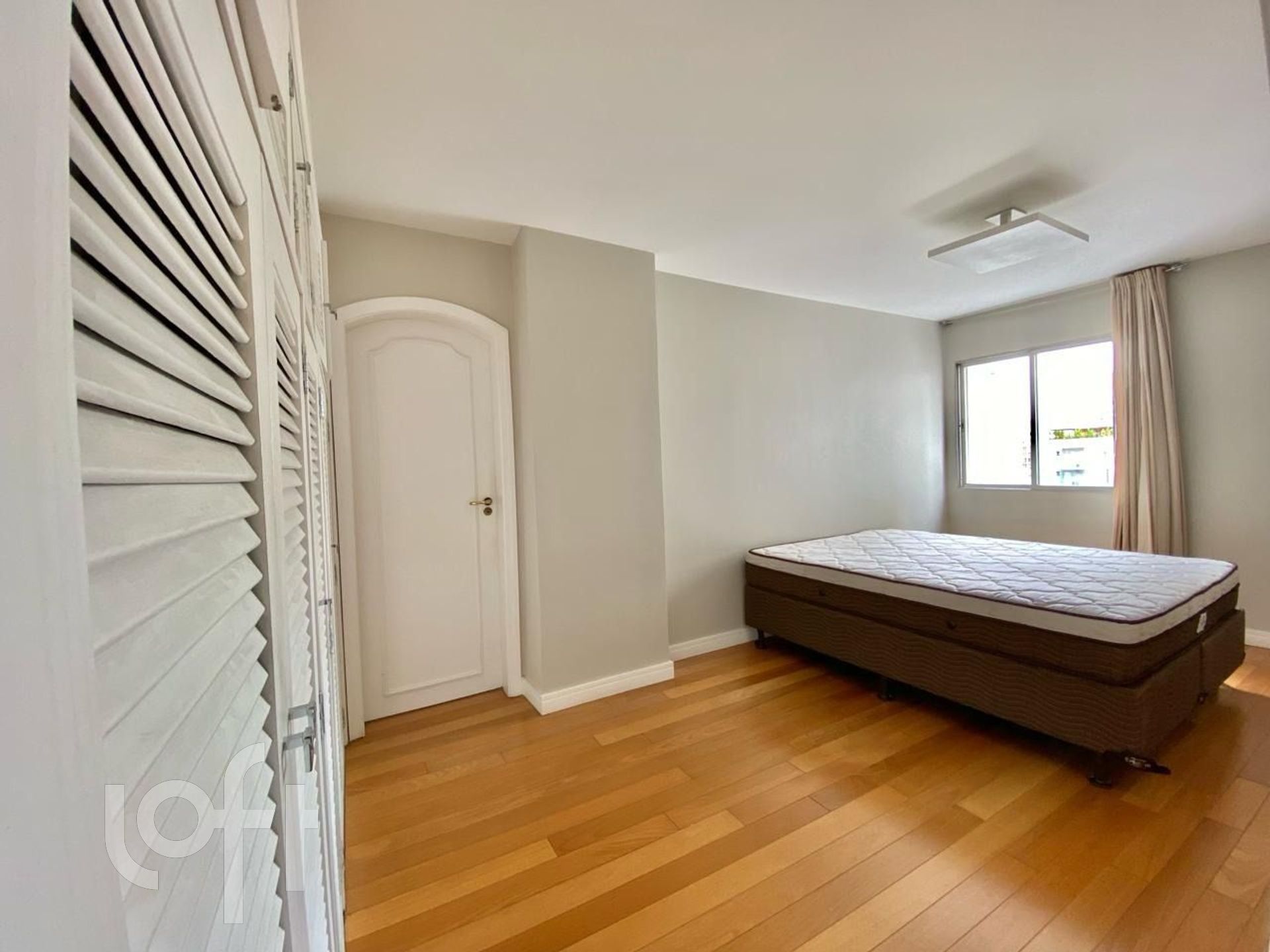 Apartamento à venda com 3 quartos, 170m² - Foto 15