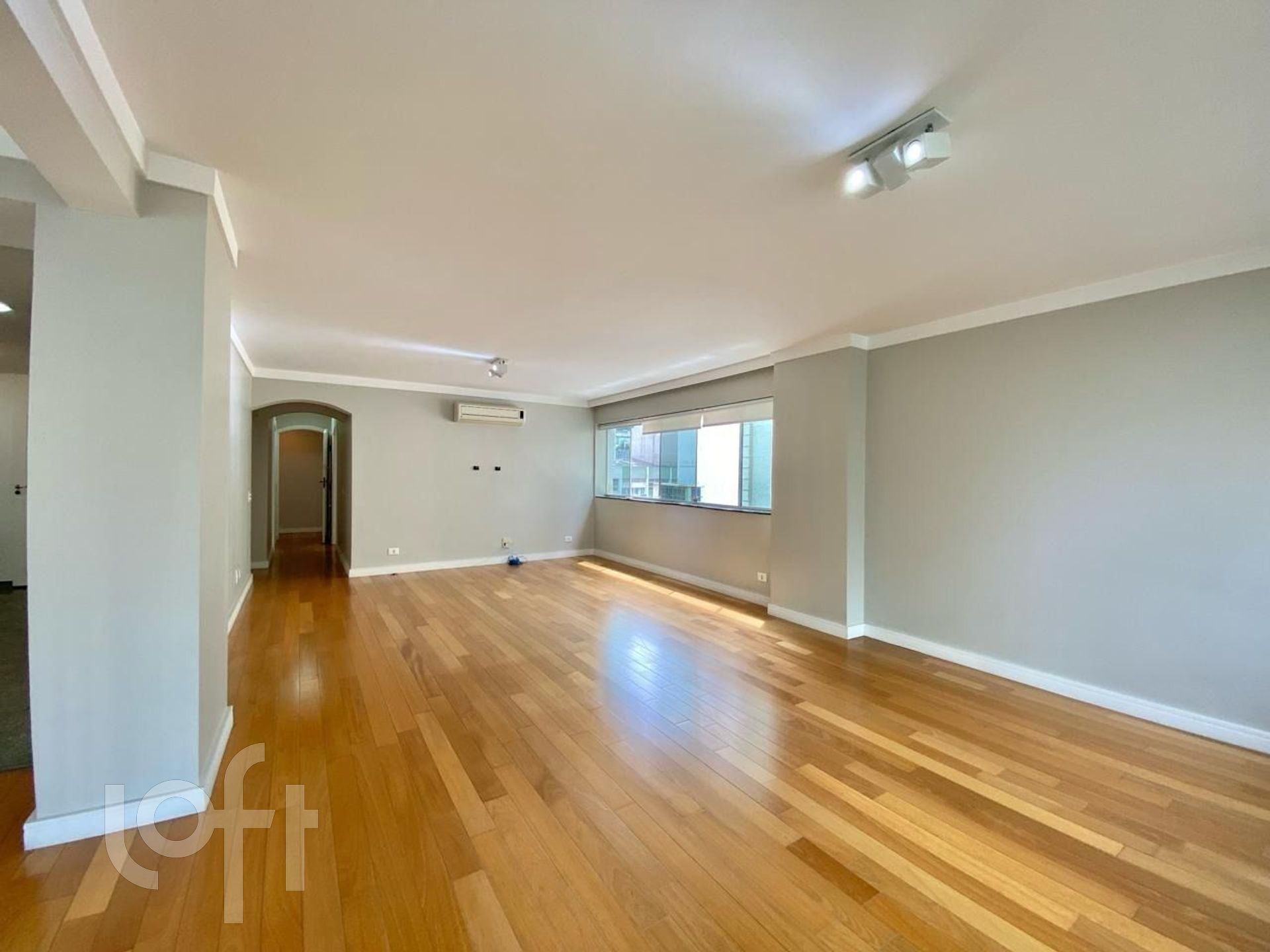 Apartamento à venda com 3 quartos, 170m² - Foto 8