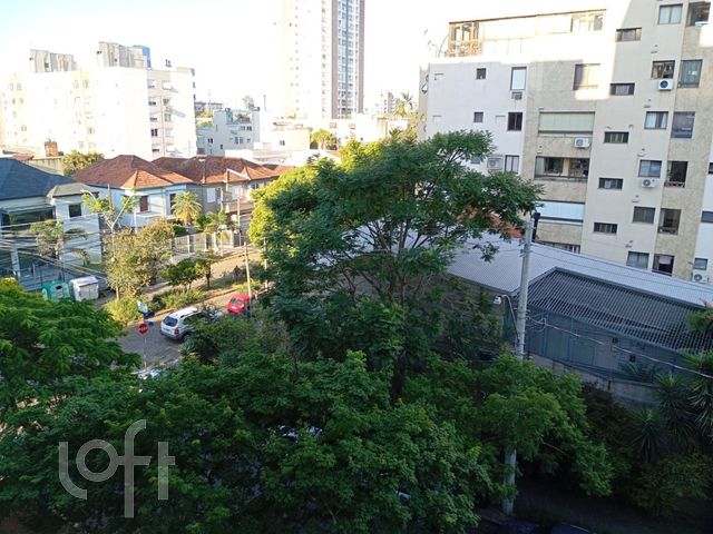 Apartamento com 115m², 3 dormitórios, 1 suíte, 2 vagas, Menino Deus em Porto Alegre