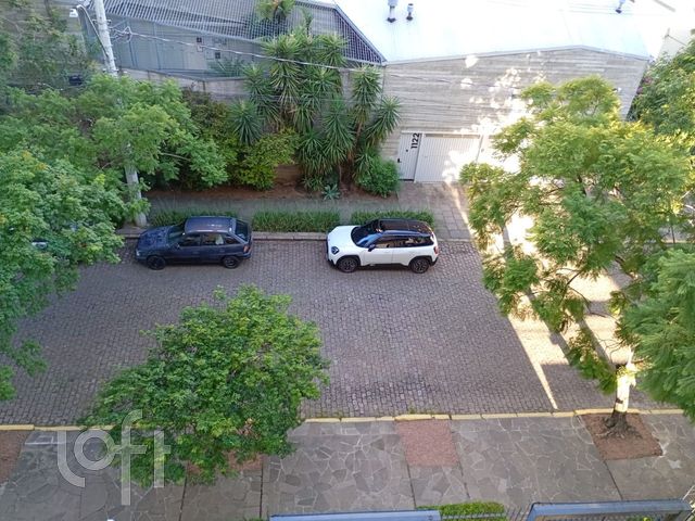 Apartamento com 115m², 3 dormitórios, 1 suíte, 2 vagas, Menino Deus em Porto Alegre