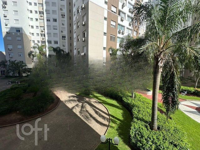Apartamento com 69m², 2 dormitórios, 1 suíte, 1 vaga, Vila Ipiranga em Porto Alegre