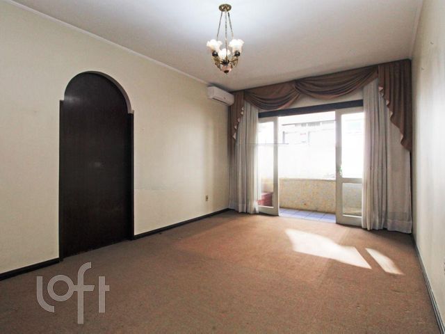 Apartamento com 117m², 3 dormitórios, 1 vaga, Auxiliadora em Porto Alegre