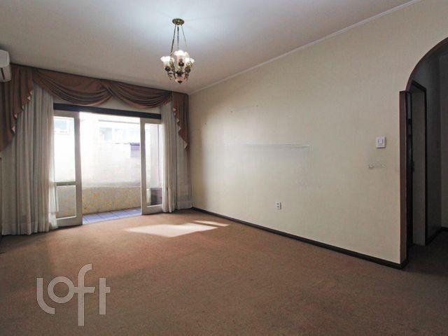 Apartamento com 117m², 3 dormitórios, 1 vaga, Auxiliadora em Porto Alegre