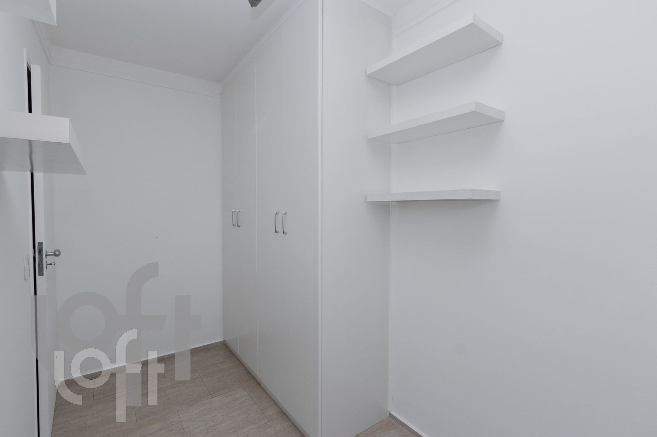 Apartamento à venda com 3 quartos, 90m² - Foto 2