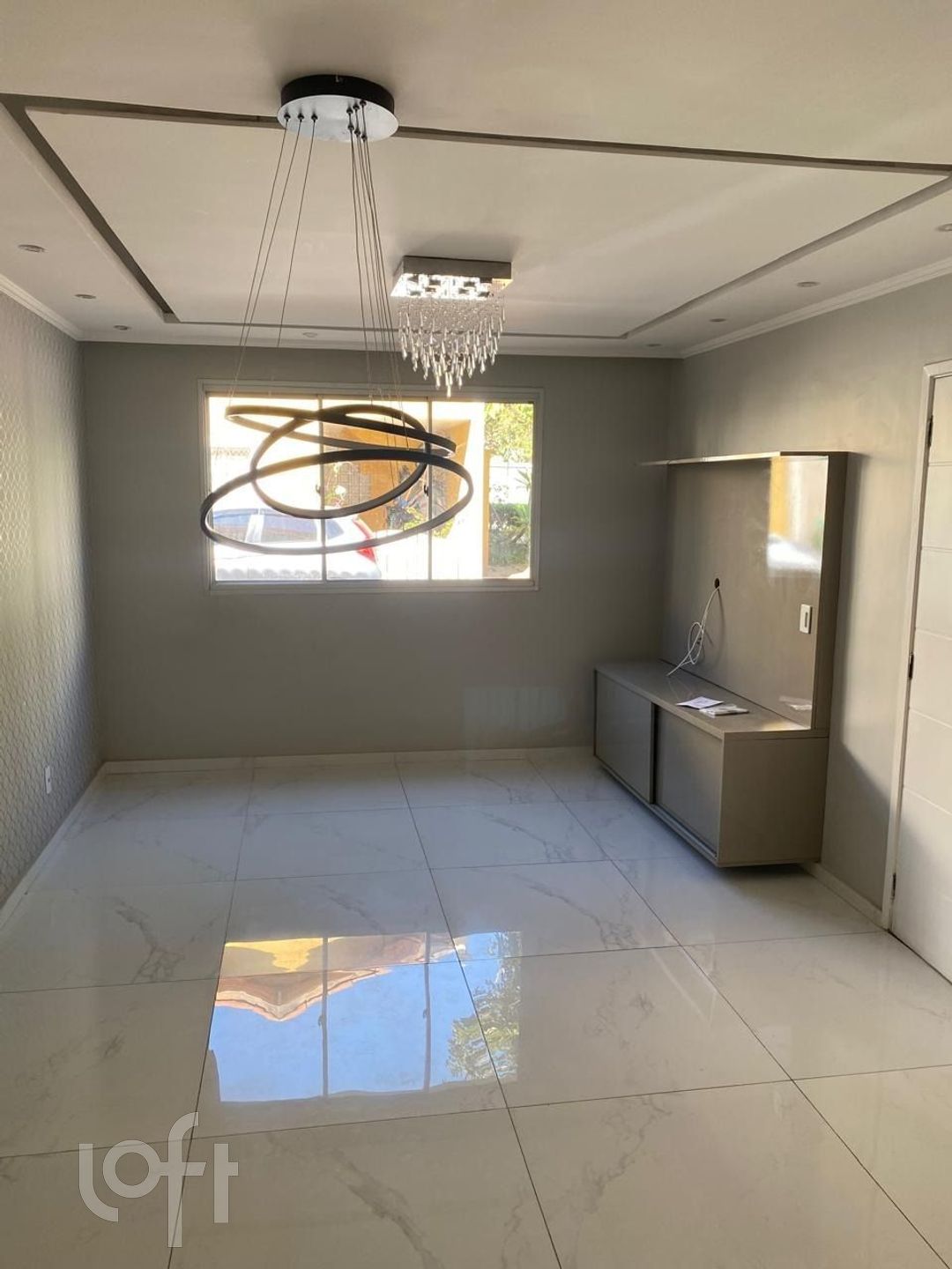 Casa à venda com 3 quartos, 110m² - Foto 1