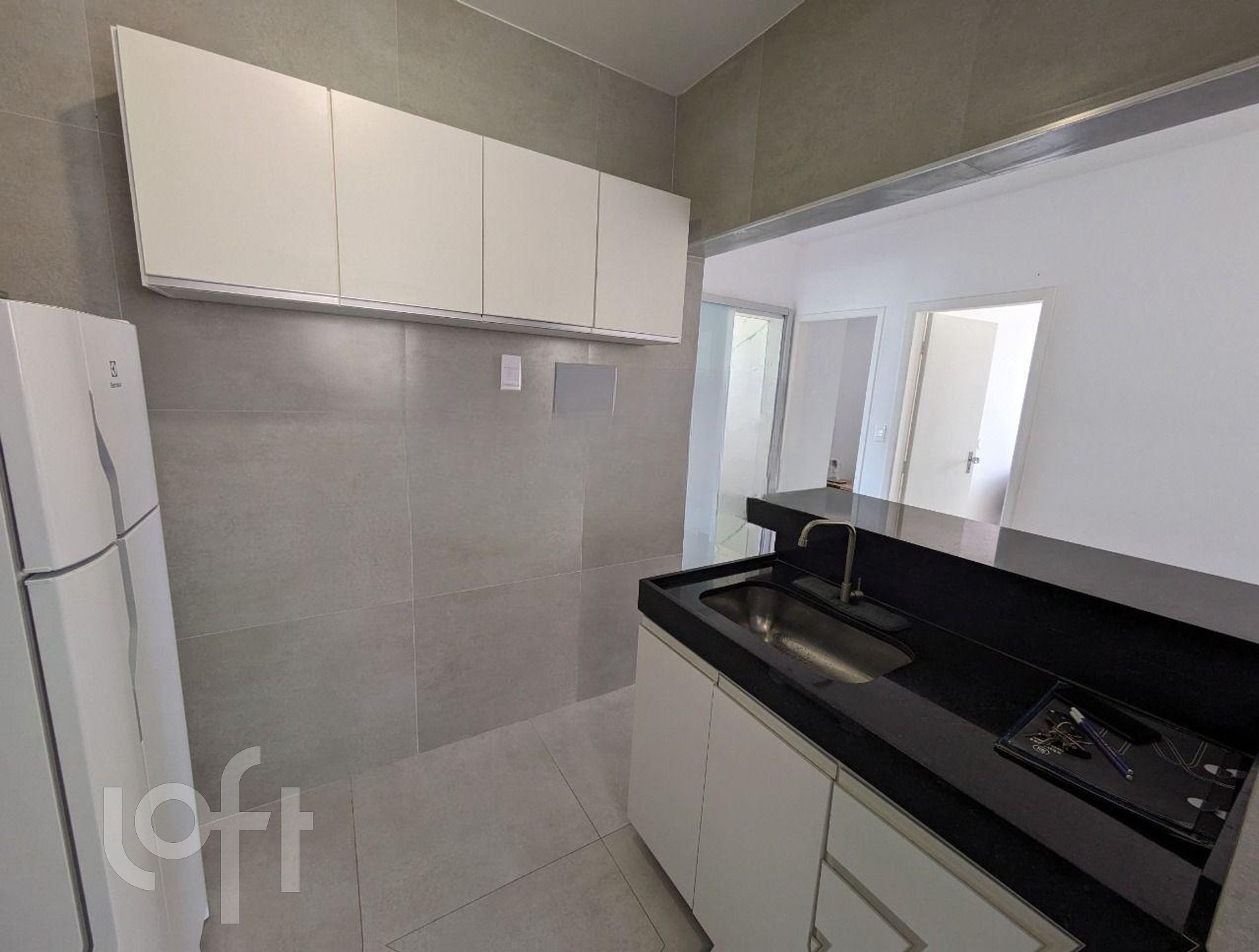 Apartamento à venda com 2 quartos, 70m² - Foto 18