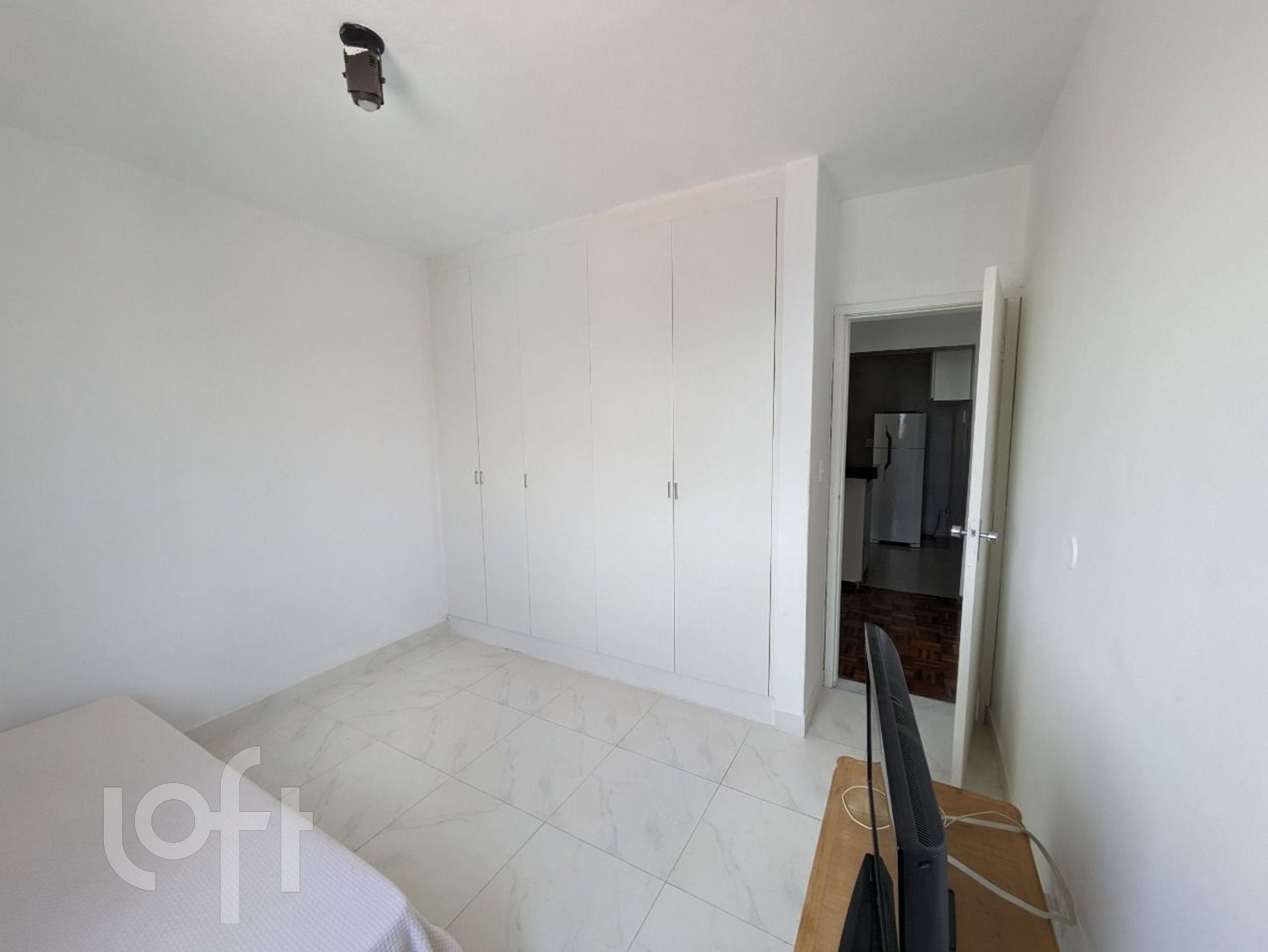 Apartamento à venda com 2 quartos, 70m² - Foto 9