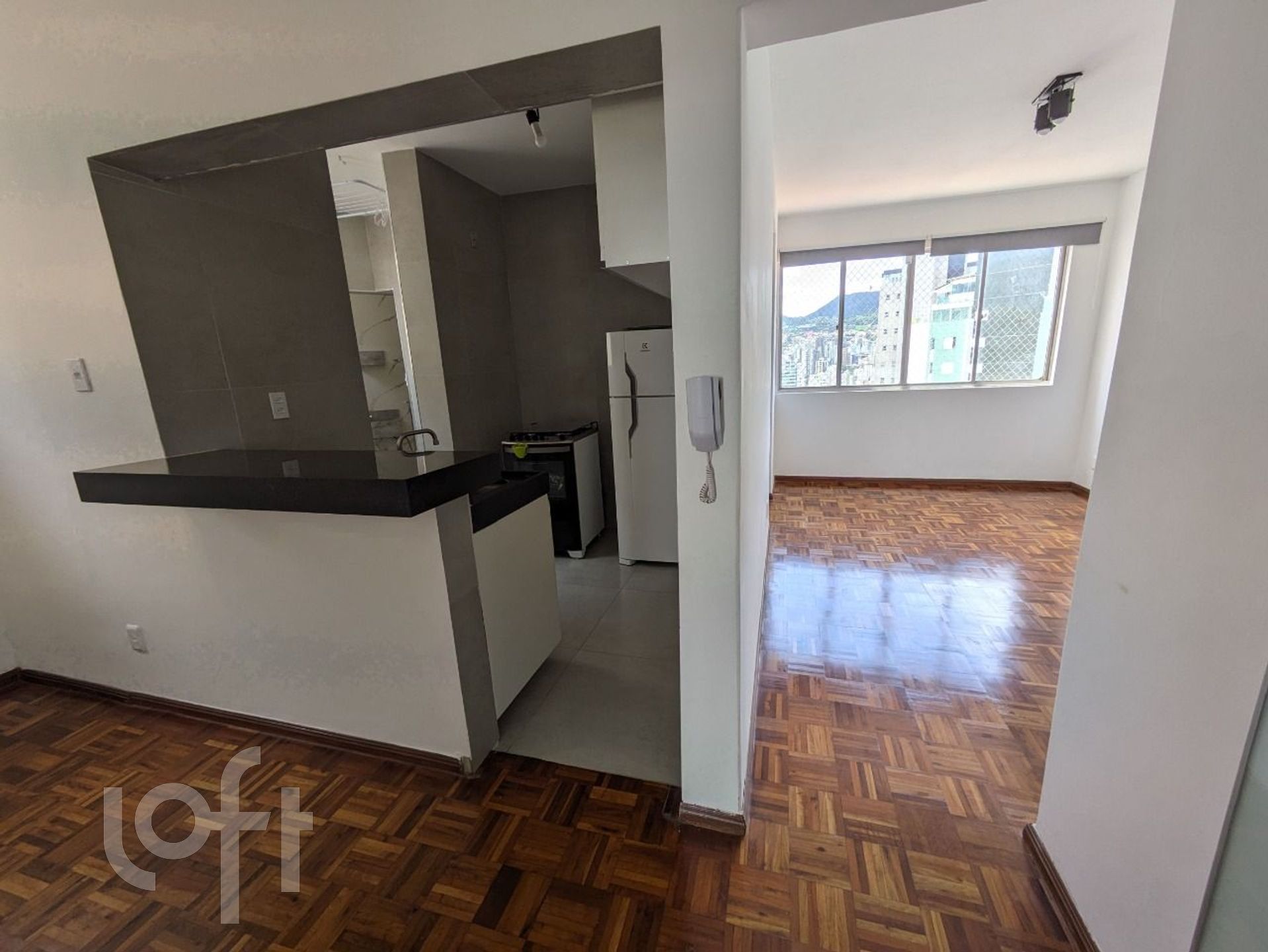 Apartamento à venda com 2 quartos, 70m² - Foto 15