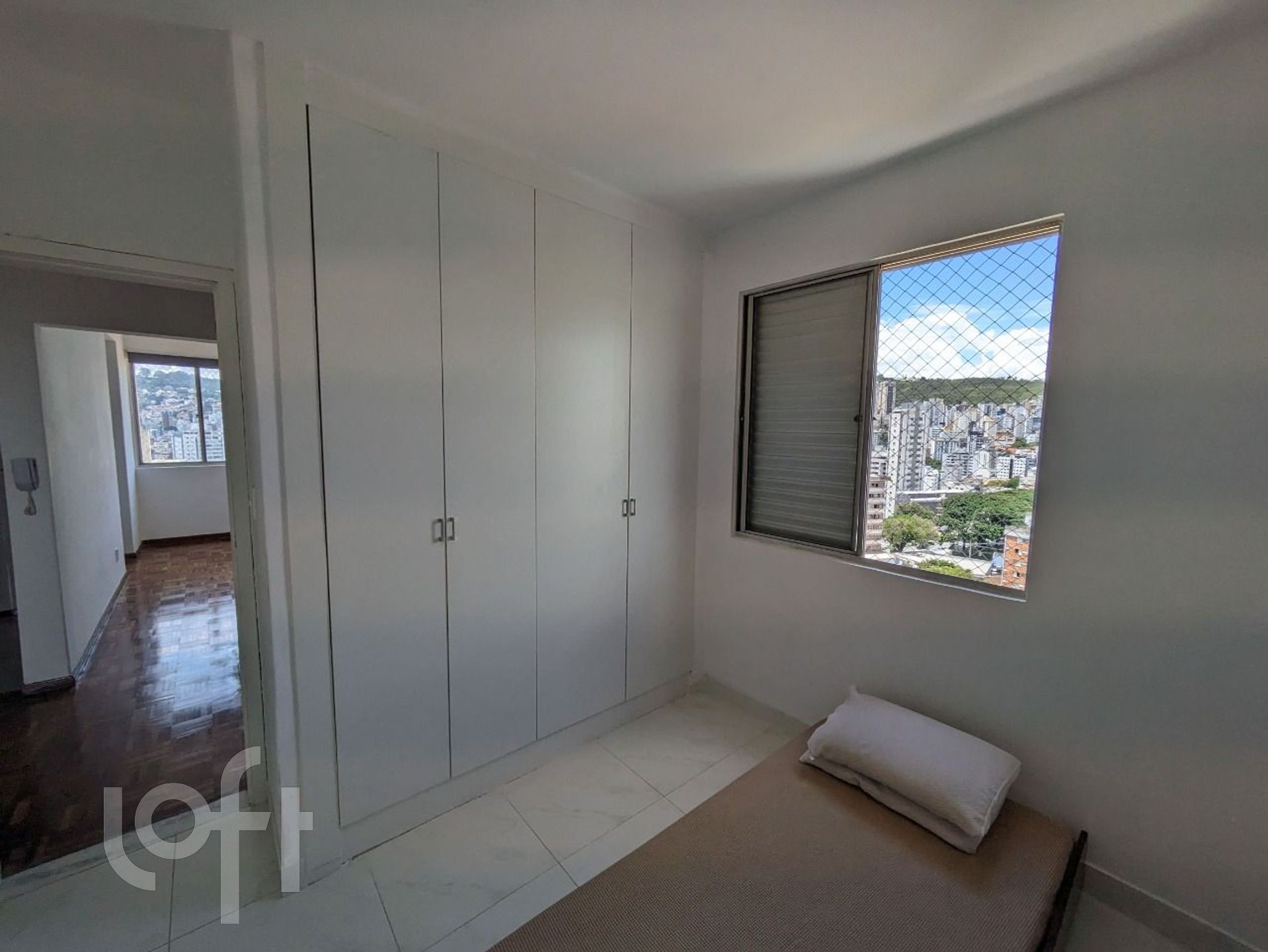 Apartamento à venda com 2 quartos, 70m² - Foto 7