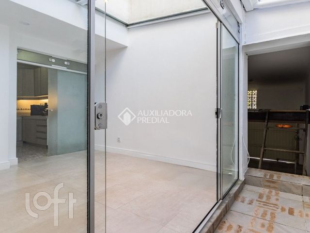 Apartamento com 85m², 2 dormitórios, 1 vaga, Higienópolis em Porto Alegre