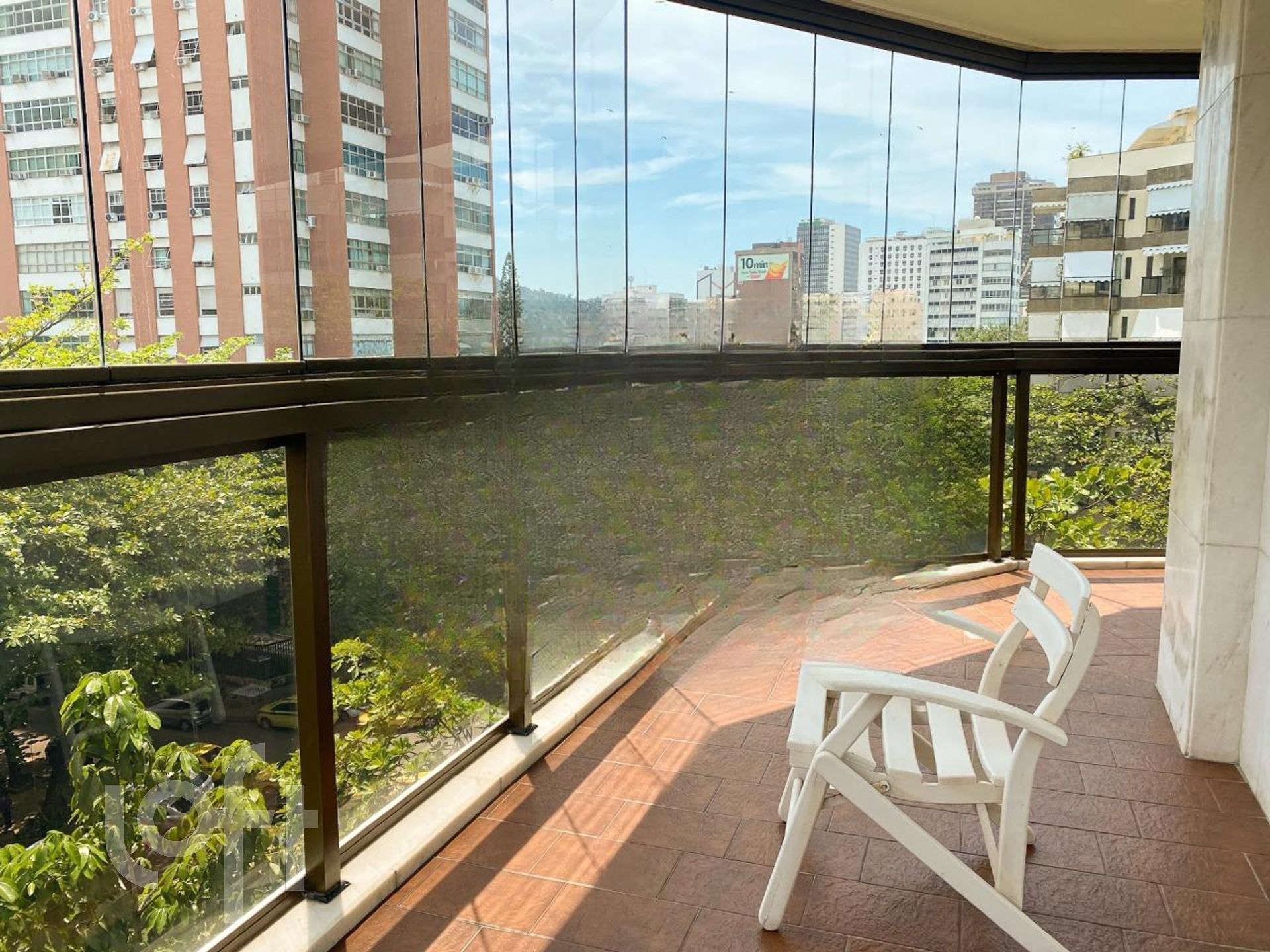 Apartamento à venda com 3 quartos, 228m² - Foto 27