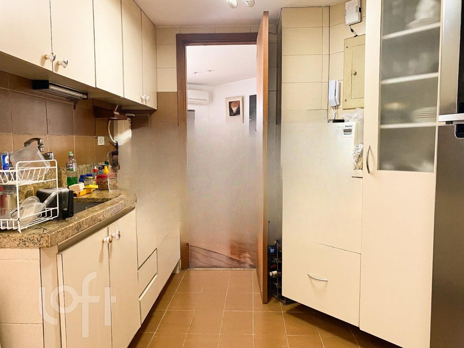 Apartamento à venda com 3 quartos, 228m² - Foto 25