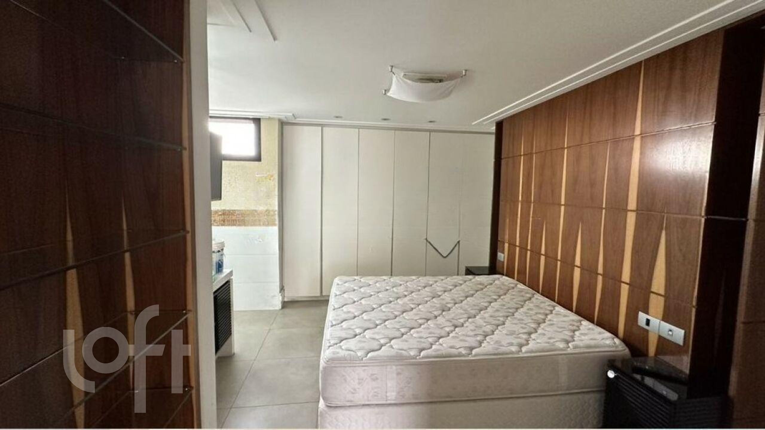 Apartamento à venda com 3 quartos, 200m² - Foto 31