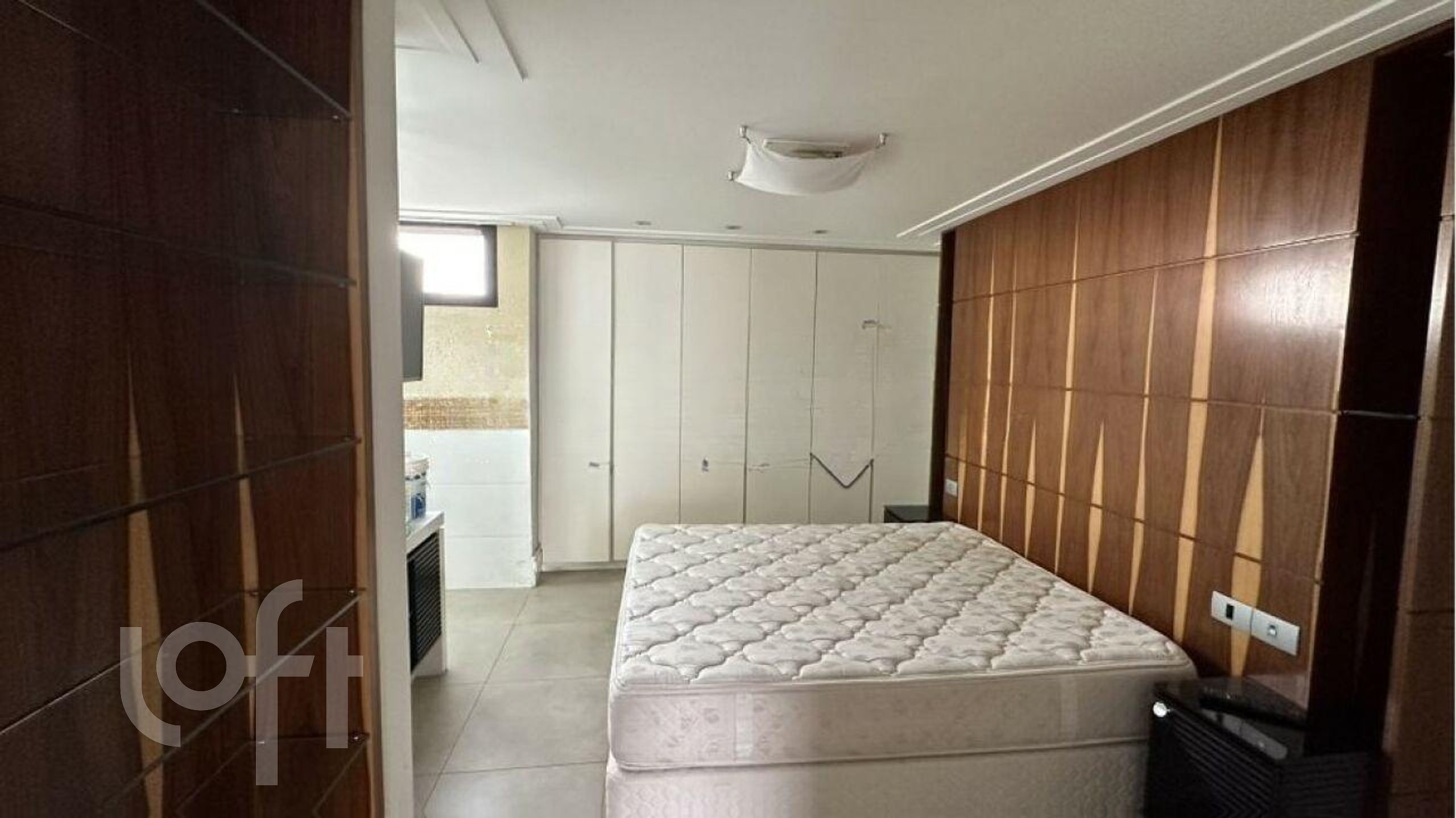 Apartamento à venda com 3 quartos, 200m² - Foto 33