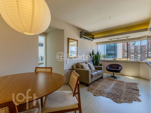 Apartamento com 52m², 1 dormitório, 1 suíte, 1 vaga, Rio Branco em Porto Alegre