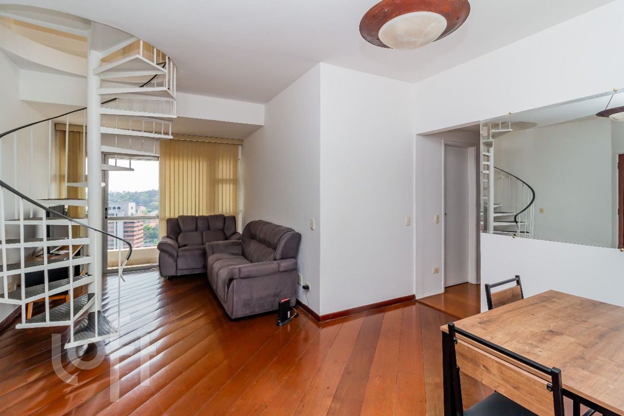 Apartamento à venda em Vila Suzana com 195 m², 2 quartos, 4 vagas
