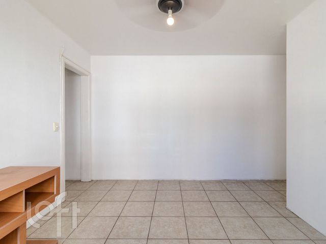 Apartamento com 74m², 2 dormitórios, 1 vaga, Menino Deus em Porto Alegre