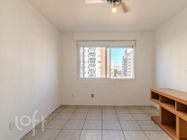 Apartamento com 74m², 2 dormitórios, 1 vaga, Menino Deus em Porto Alegre