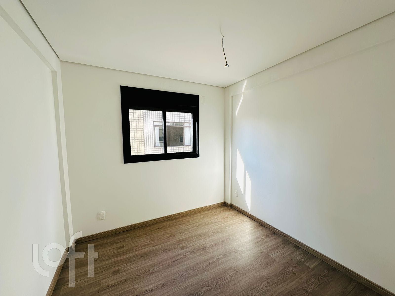 Apartamento à venda com 3 quartos, 84m² - Foto 3