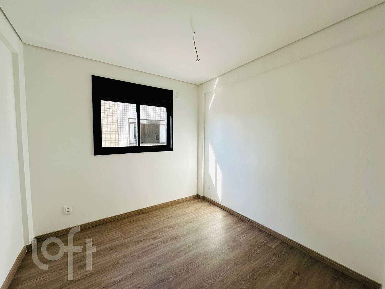 Apartamento à venda com 3 quartos, 84m² - Foto 4