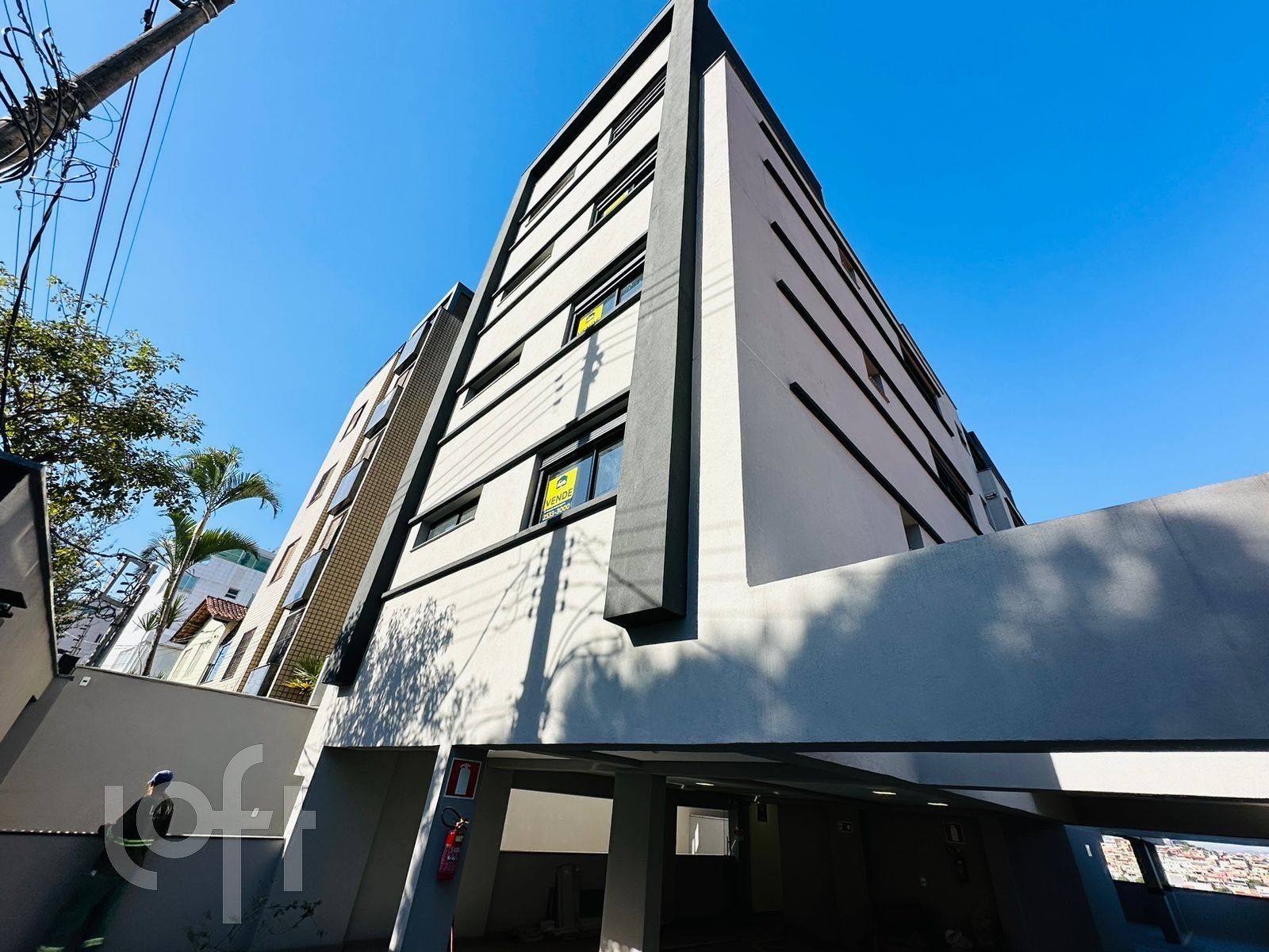 Apartamento à venda com 3 quartos, 84m² - Foto 1