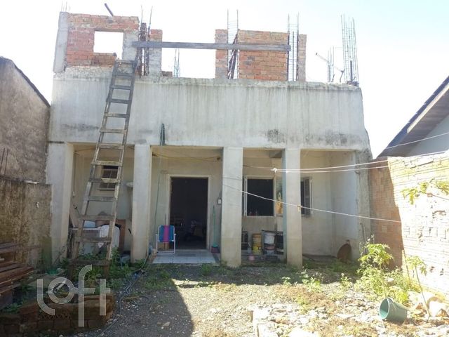 Casa com 70m², 1 dormitório no bairro Mato Grande em Canoas para Comprar