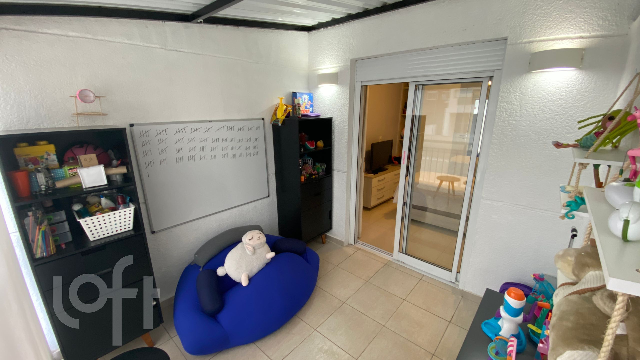 Apartamento à venda com 2 quartos, 105m² - Foto 1