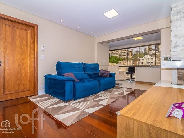 Apartamento com 144m², 3 dormitórios, 1 suíte, 2 vagas, Rio Branco em Porto Alegre