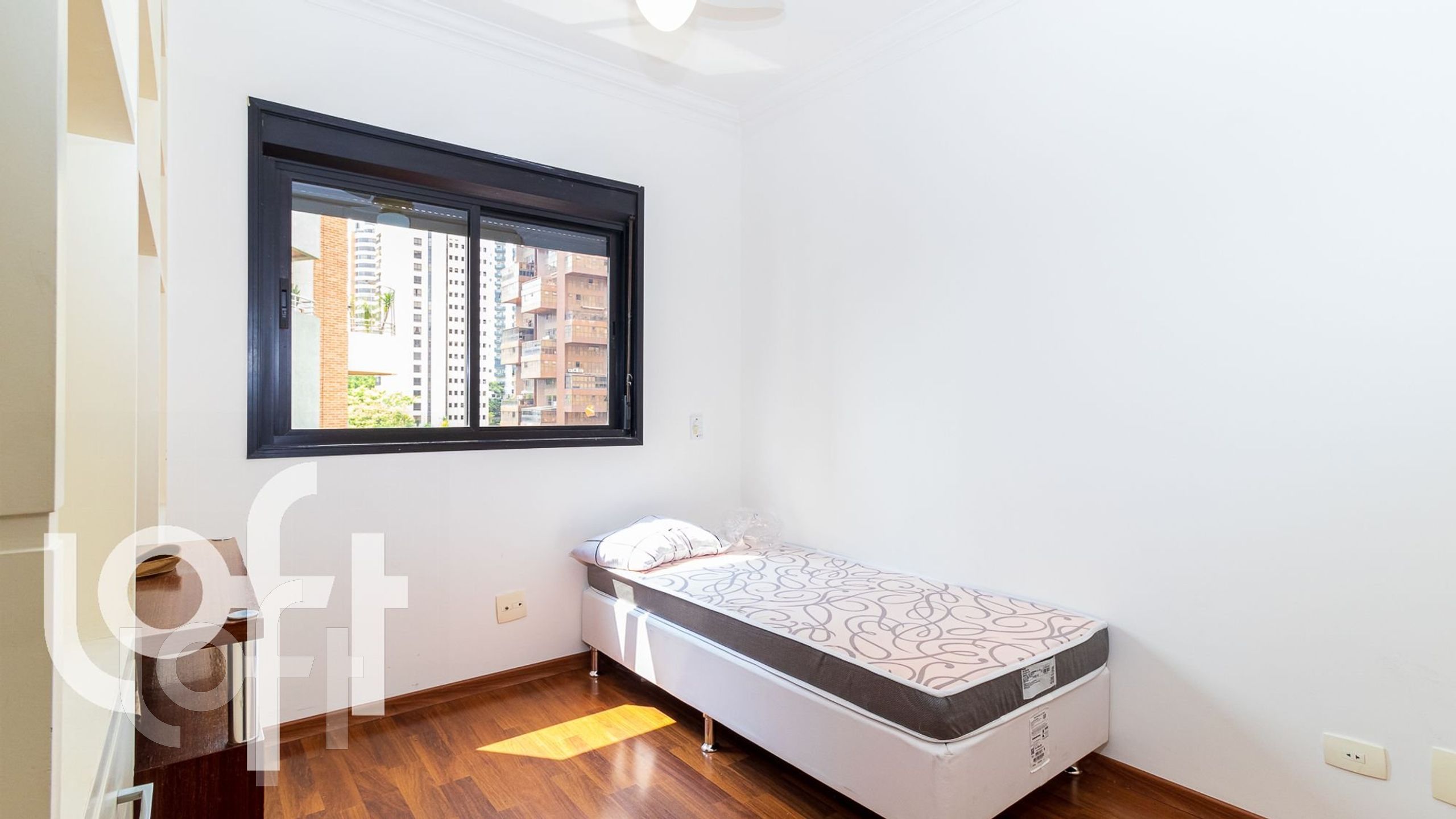 Apartamento à venda com 3 quartos, 141m² - Foto 8