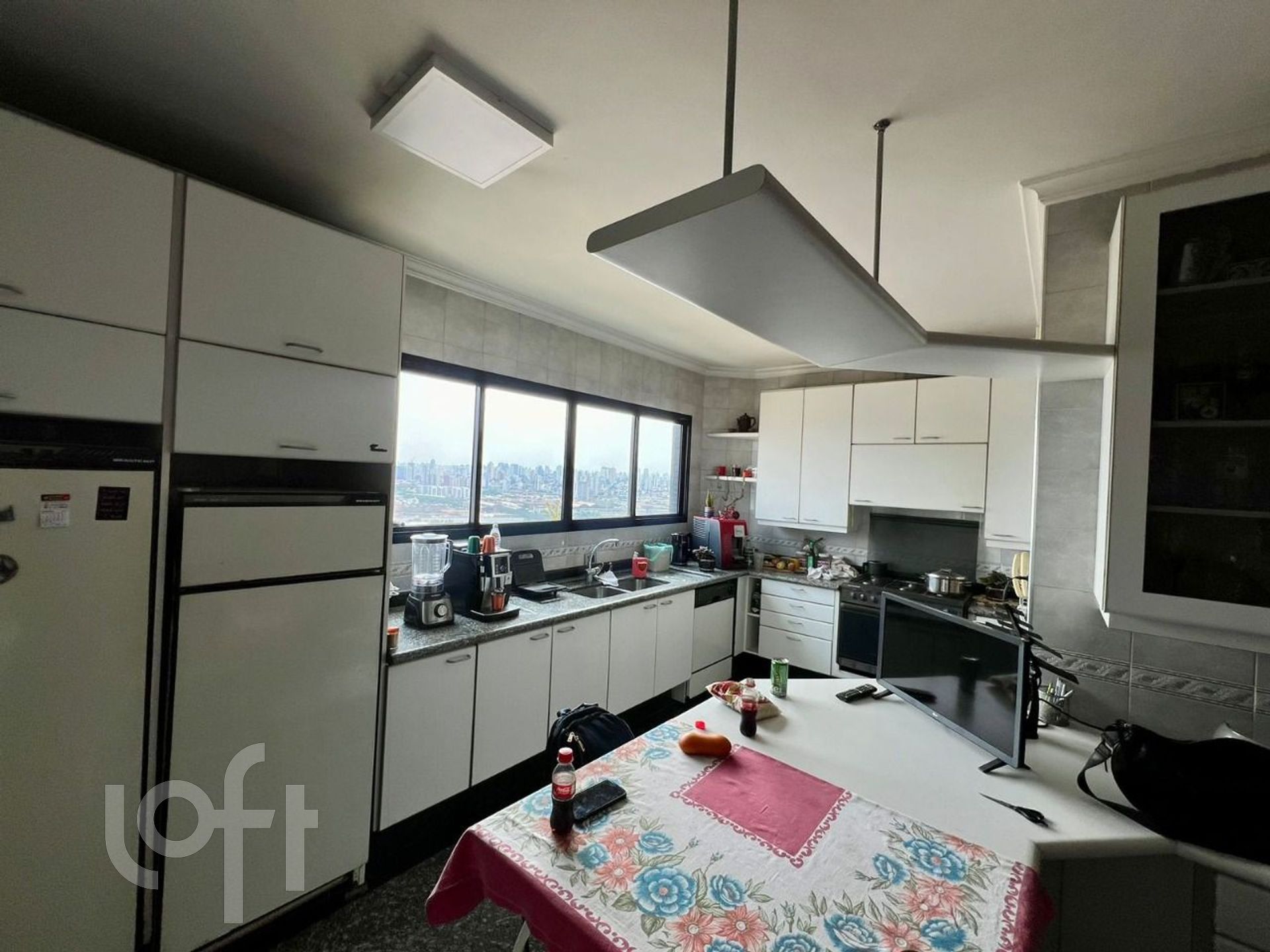 Apartamento à venda com 4 quartos, 227m² - Foto 6