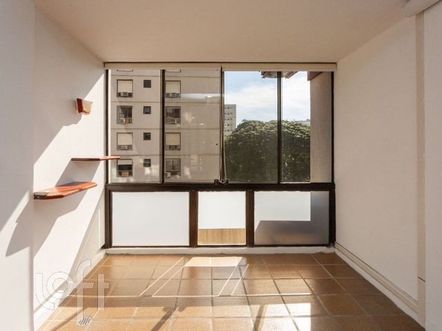 Apartamento com 80m², 2 dormitórios, 1 vaga, Rio Branco em Porto Alegre
