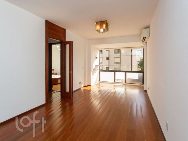 Apartamento com 80m², 2 dormitórios, 1 vaga, Rio Branco em Porto Alegre