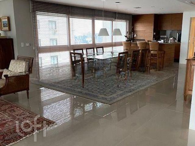 Apartamento com 333m², 3 dormitórios, 3 suítes, 4 vagas, Bela Vista em Porto Alegre