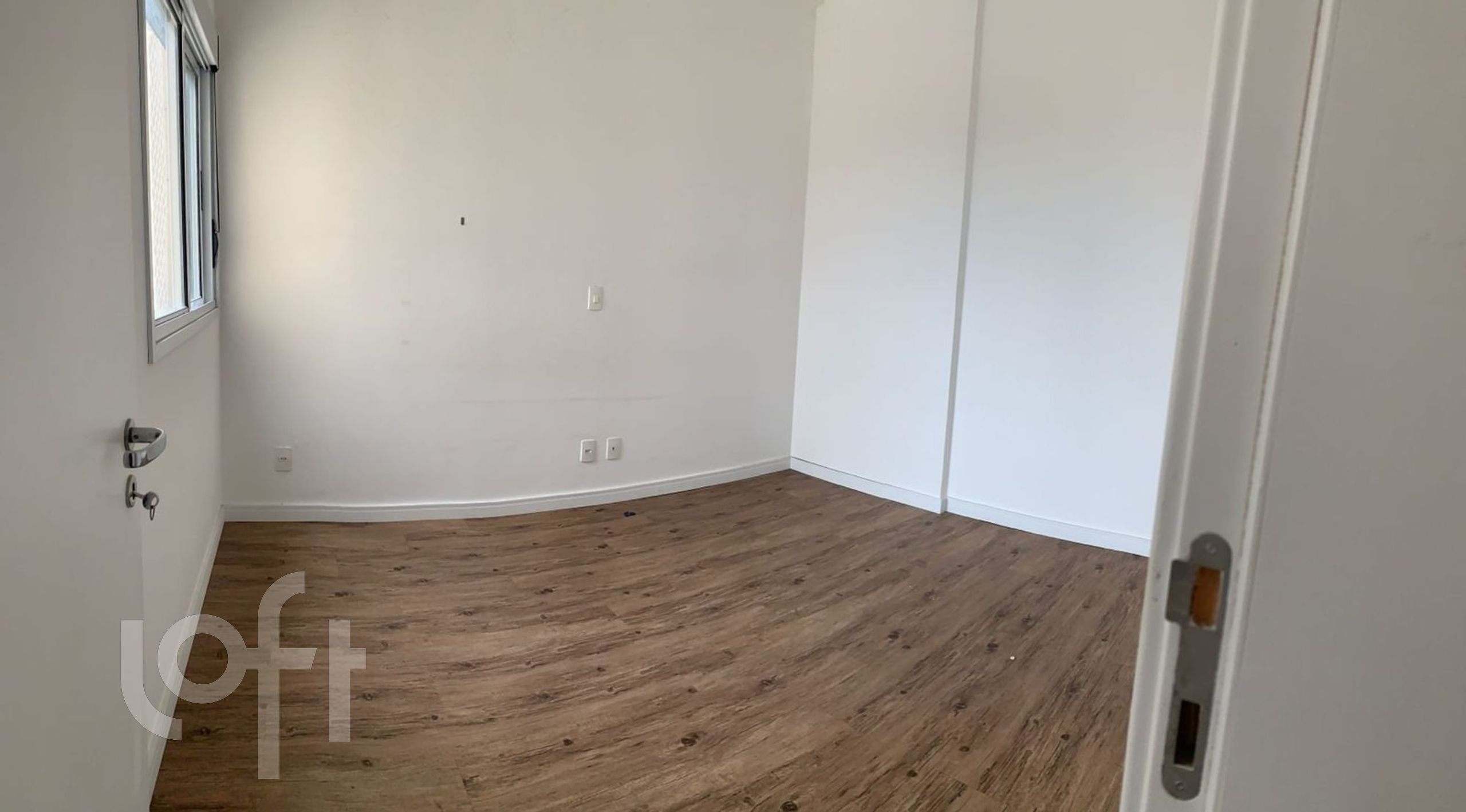 Apartamento à venda com 2 quartos, 77m² - Foto 2