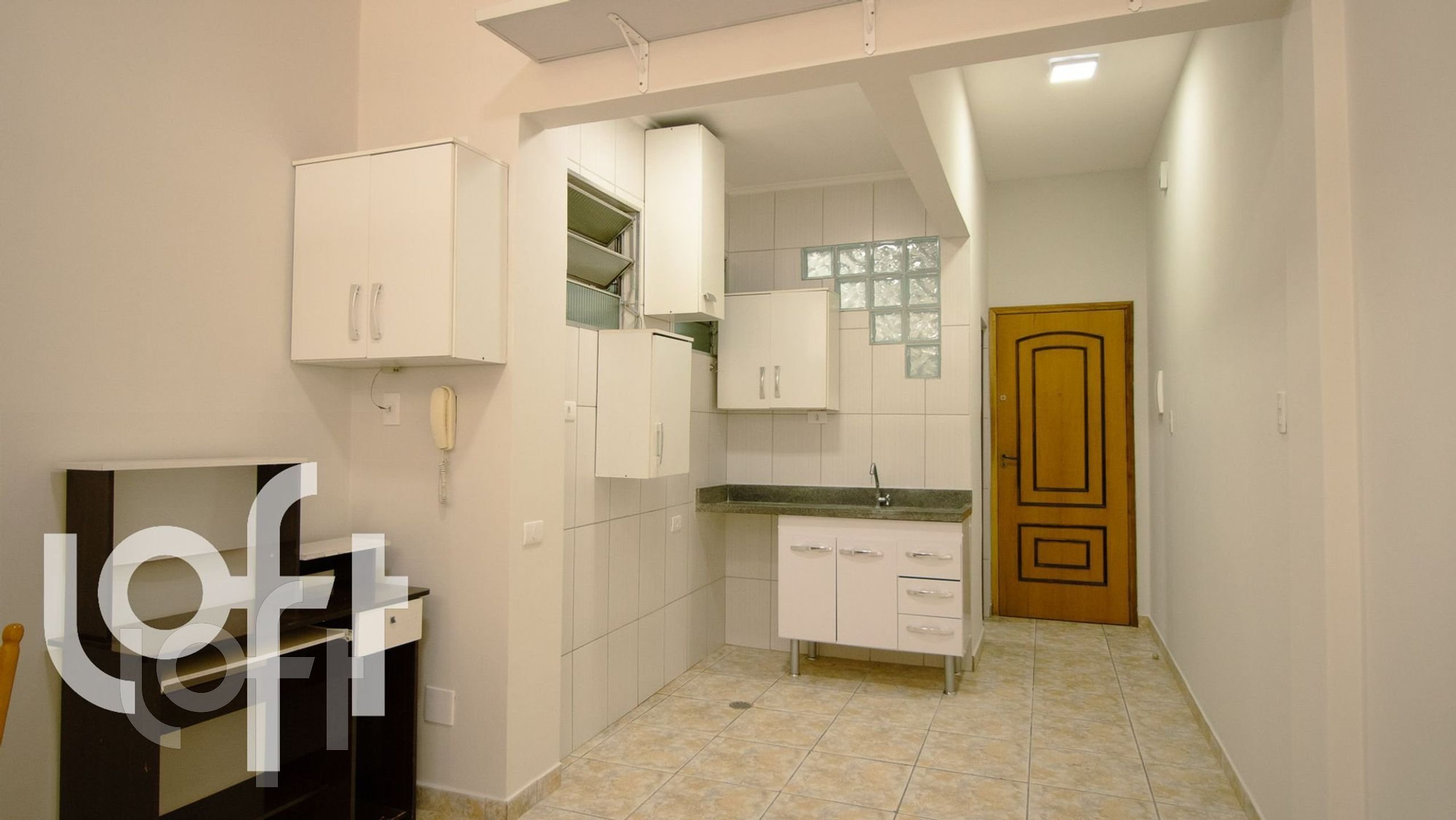 Apartamento à venda com 1 quarto, 38m² - Foto 1