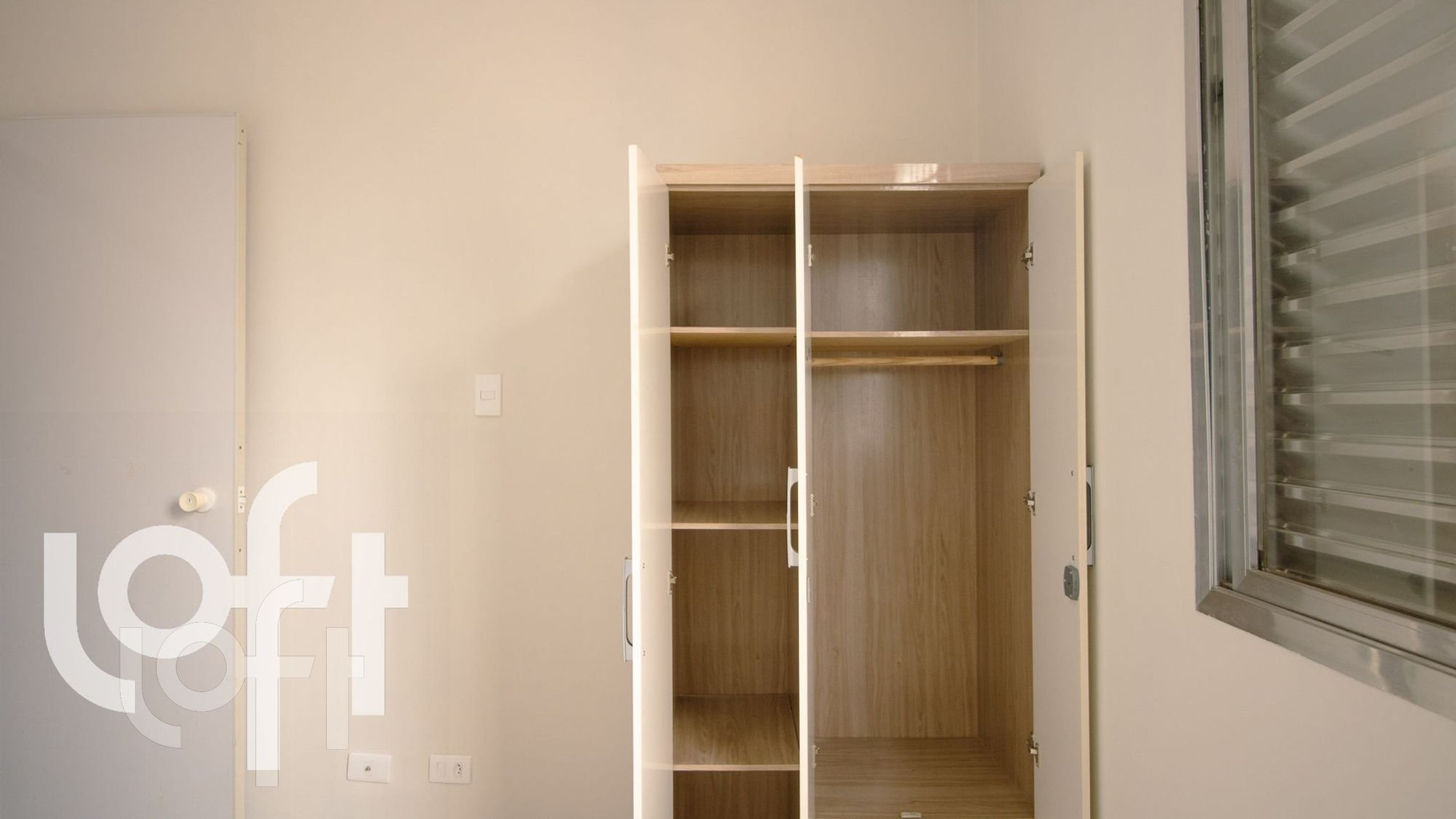 Apartamento à venda com 1 quarto, 38m² - Foto 6