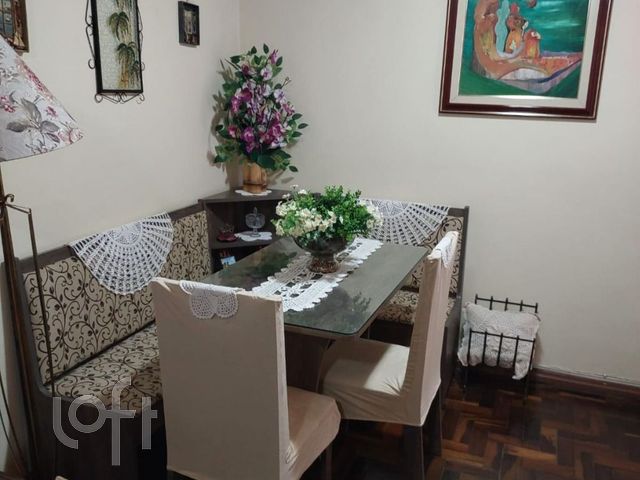 Apartamento com 99m², 3 dormitórios, Floresta em Porto Alegre