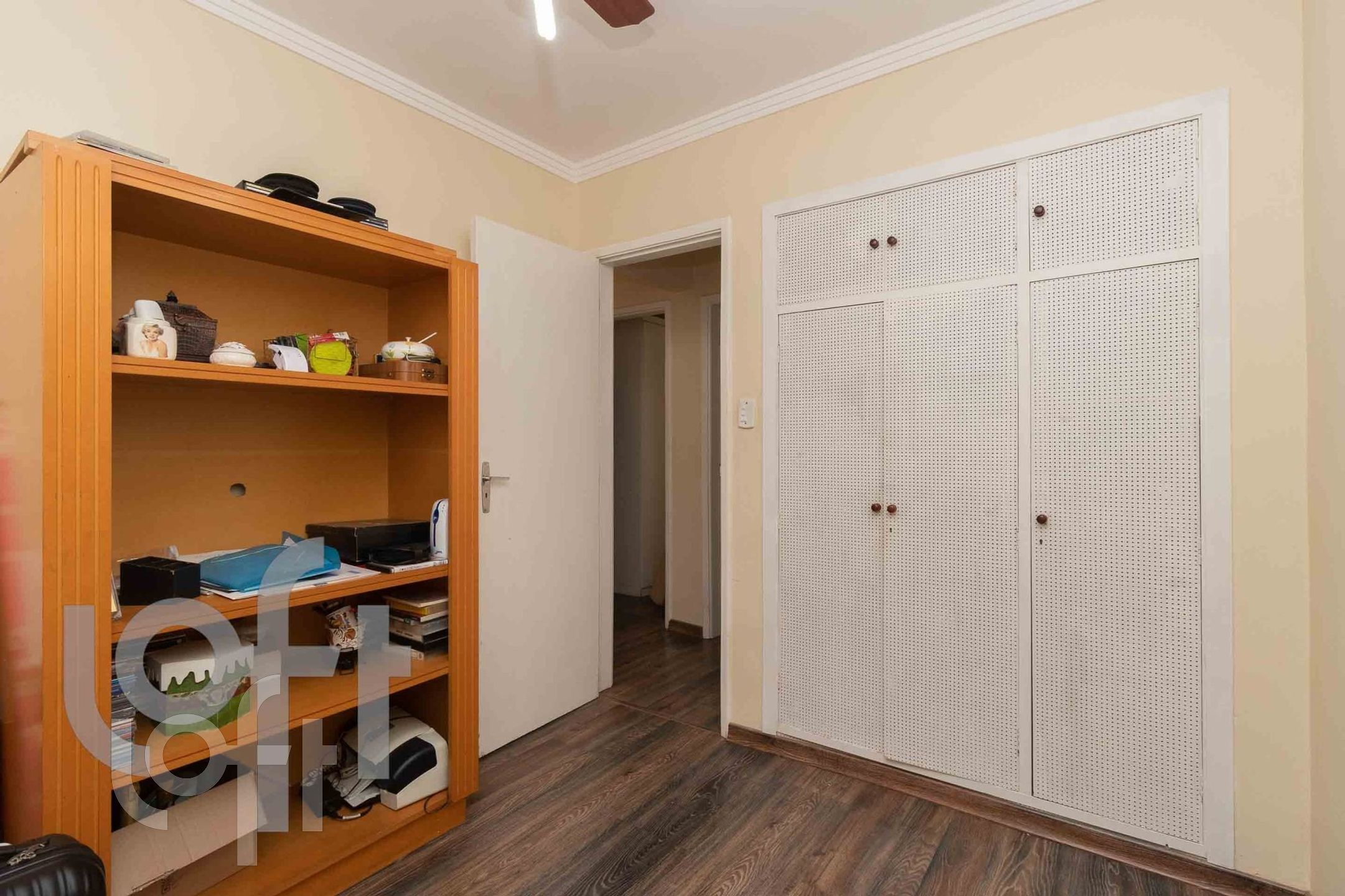 Apartamento à venda com 3 quartos, 65m² - Foto 2