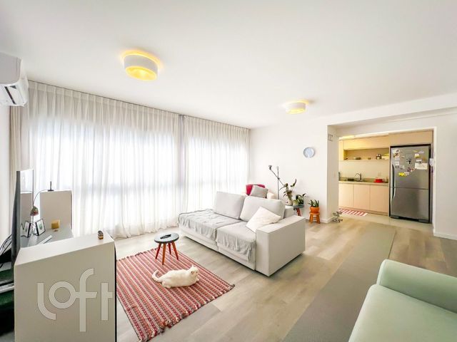 Apartamento com 94m², 2 dormitórios, 1 suíte, 2 vagas, Menino Deus em Porto Alegre